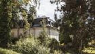 بوتفليقة يرد على صحيفة سويسرية: فيلا جنيف الفاخرة ليست لي