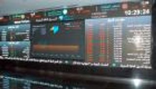 بورصة السعودية تتراجع صباحا مع نزول أسعار النفط العالمية