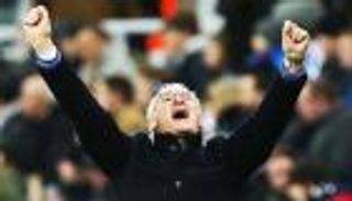 الحكومة الإيطالية تقترح تكريماً رئاسياً لمدرب ليستر