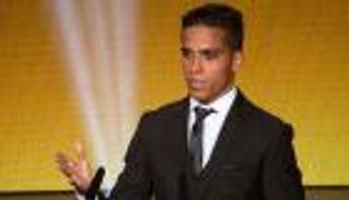 بالفيديو.. صاحب جائزة بوشكاش 2015 