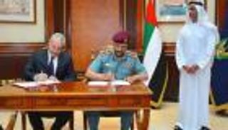 سيف بن زايد يشهد توقيع إعلان استضافة الإمارات لمقر