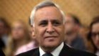 رئيس إسرائيل السابق كاتساف المدان بالاغتصاب يطلب العفو