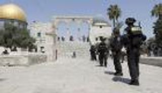 مسؤولان مقدسيان يحذران من تركيب كاميرات إسرائيلية قرب الأقصى