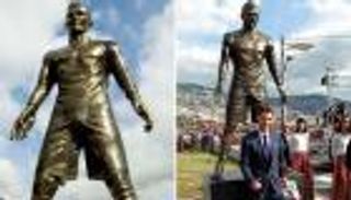 إزالة تمثال رونالدو من 