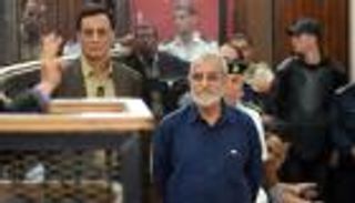 إعادة محاكمة مرشد الإخوان ونائبه في أحداث "مكتب الإرشاد "