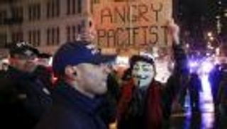 القضاء الأمريكي يتهم شرطيًّا أبيض بقتل رجل أسود