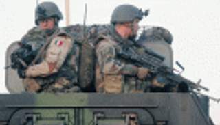 فرنسا ترفع عدد قواتها في ساحل العاج