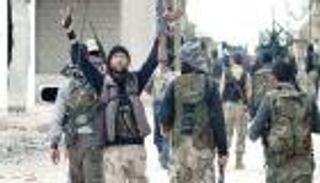 قوات "الأسد" تتراجع أمام المعارضة في "حماة"