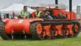 بالصور.. 10 أسلحة فتاكة تحولت سلمية.. النووي للحفر والدبابة للزراعة