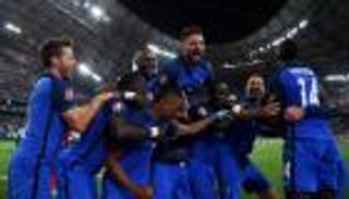 الصحافة الفرنسية تتغزل بنجومها قبل الموقعة الأوروبية‎