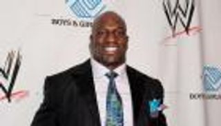 استمرار غياب تيتوس أونيل عن عروض WWE رغم انتهاء إيقافه