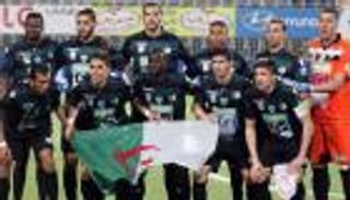 مدرب بجاية يجهز بديلًا لقائده في موقعة الزمالك الإفريقية