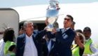 رونالدو يفي بوعده لرئيس البرتغال