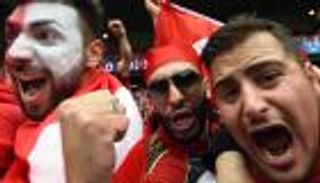 اشتباكات بين أولتراس سان جيرمان وجماهير تركيا في باريس