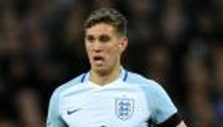 مانشستر سيتي سيجعل ستونز أغلى مدافع في التاريخ