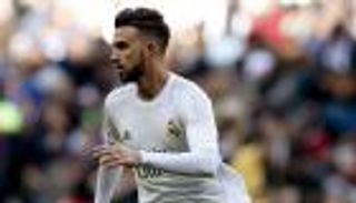 مايورال على أعتاب فولفسبورج بعد اجتياز الكشف الطبي