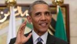 مدافع سوانزي يسخر من أوباما لتسببه في تأجيل المران