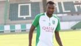 أسامة هوساوي ينفي العودة للهلال بعد رحيله عن أهلي جدة