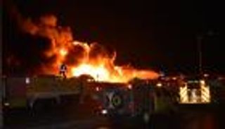  وفاة 12 شخصا إثر حريق بأحد المصانع في السعودية 