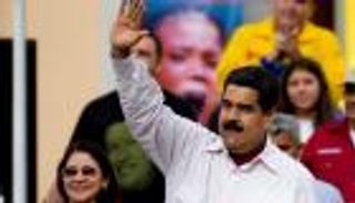 معارضة فنزويلا تسعى لتعجيل الاستفتاء على عزل مادورو