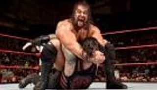 رومان رينز ينتصر على روسيف في نزال تحدي