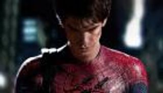 بالصور.. 8 من أبطال هوليوود الخارقين يكرهون ملابسهم