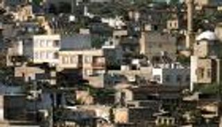 صواريخ على بلدة حدودية تركية تقتل 4 سوريين بينهم 3 أطفال