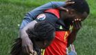 لوكاكو: والدتي سبب بكائي أمام إيرلندا