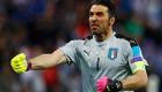 ارتفاع الحرارة يغيب بوفون عن تدريبات إيطاليا