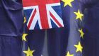 مؤلفة هاري بوتر تحذر من