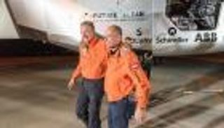 طائرة تعمل بالطاقة الشمسية تهبط في بولاية أوهايو