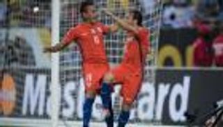 بالفيديو.. تشيلي تدخل تاريخ كوبا أمريكا بأسرع ثنائية