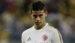 مشجع لرودريجيز: تجعلني أكثر سعادة من زوجتي