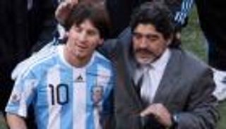 مارادونا للاعبي الأرجنتين: لا تعودوا إلى الوطن إذا خسرتم الكوبا