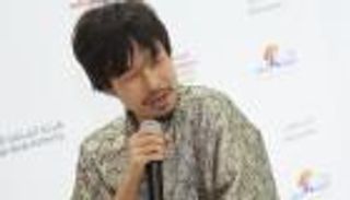 "ياباني" يبهر رواد الشارقة القرائي بطلاقة لهجته الإماراتية