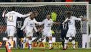 فوز مثير لليون يصعد به للمركز الثاني بدوري فرنسا