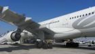 تفتيش طائرة تركية في إسطنبول بعد تهديد بوجود قنبلة