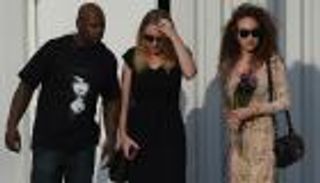 بالصور.. حرق جثمان المغني الأمريكي برنس خلال مراسم خاصة