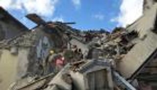 بالصور.. إيطاليا قبل وبعد الزلزال