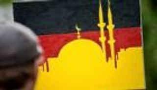 بسبب موقفه من الإسلام.. ساسة ألمان يصفون حزب البديل بأنه رجعي