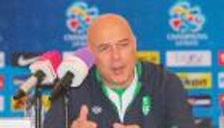 جروس يتحدى الجيش القطري بالتشكيل الأساسي للأهلي