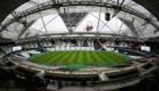 يوفنتوس يقص شريط الاستاد الأولمبي الجديد لويستهام