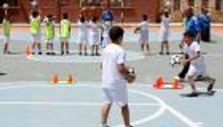 ريال مدريد يشرف على تدريبات كروية في المخيمات الفلسطينية