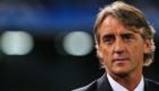 إنتر يستقر على تمديد عقد مانشيني لـ2018