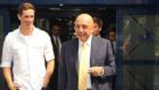 نائب رئيس الميلان: نادمون على توريس.. ولا نفاوض بنزيمة