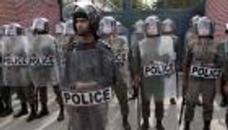  اعتقال 8 في إيران لبث أغنيات 