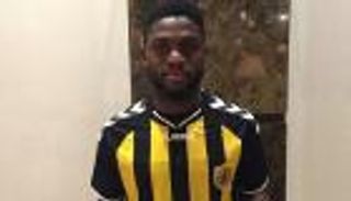 انفراجة مالية للرجاء المغربي بعد بيع باباتوندي لقطر