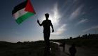 استطلاع رأي فلسطيني.. 51 % لا يؤيدون الأحزاب القائمة