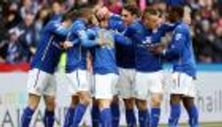 9 فرق ساعدت ليستر في حسم الدوري الإنجليزي بينها توتنهام