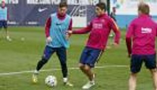 إنريكي: برشلونة بحاجة للتركيز على كرة القدم فقط